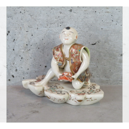 京薩摩 金襴手 唐子置物（鬼面）