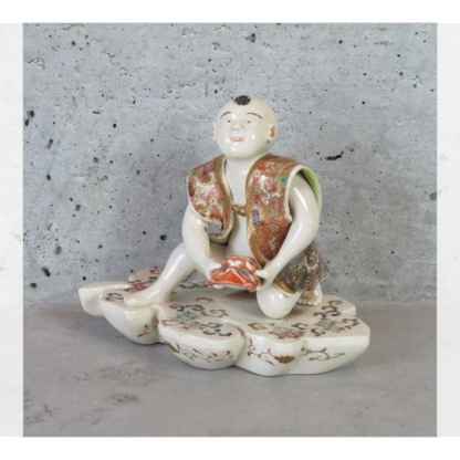京薩摩 金襴手 唐子置物（鬼面）