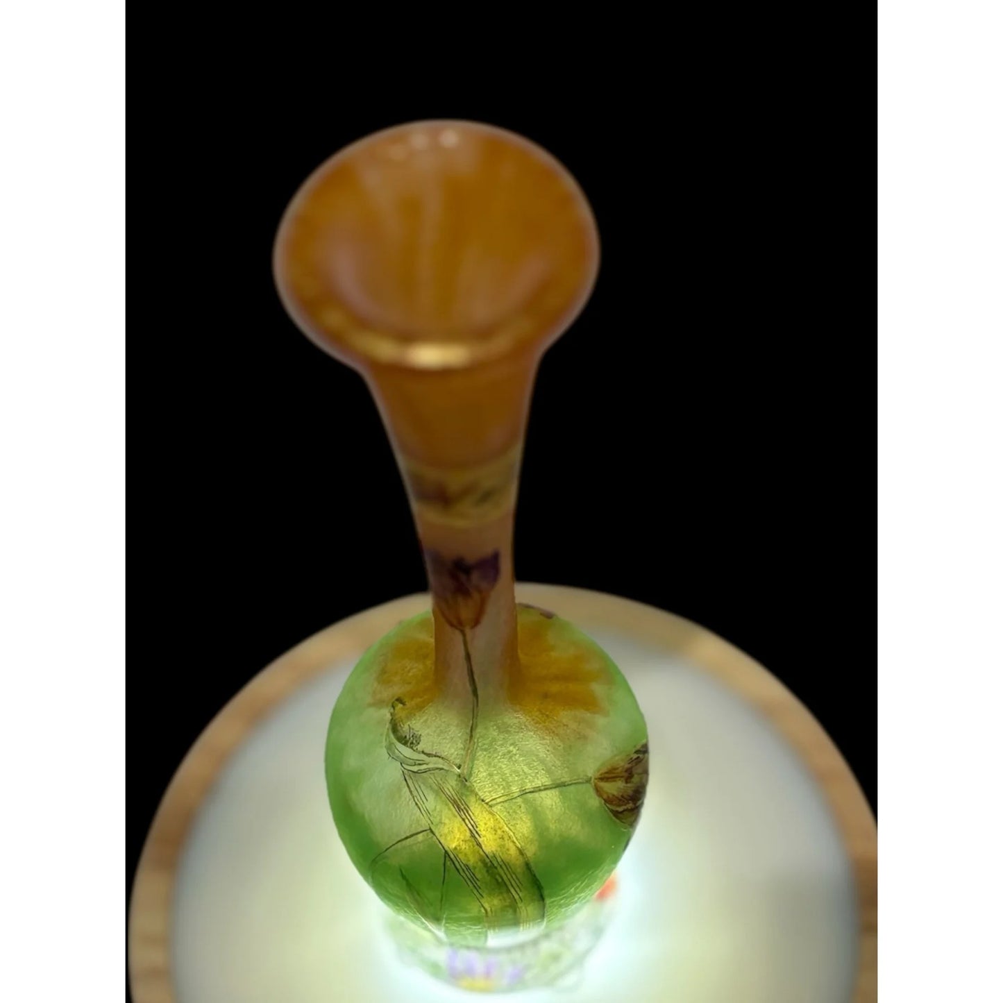 ドーム 「チューリップ文花瓶」